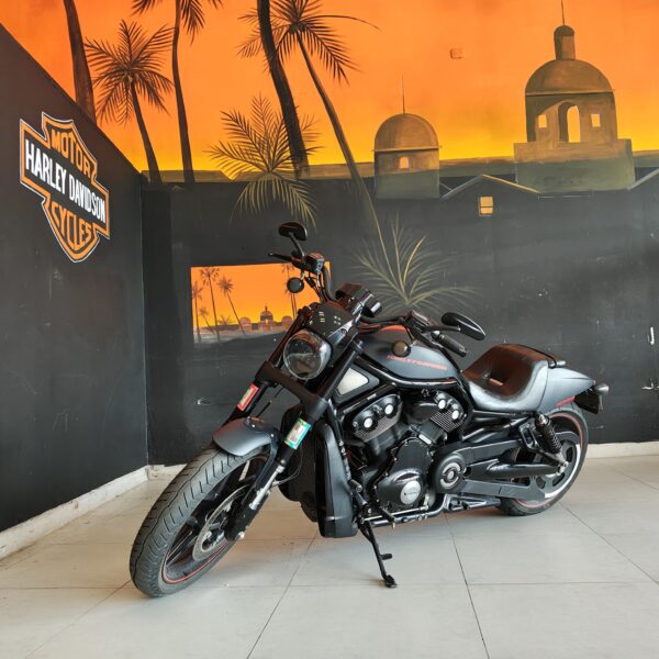 HARLEY DAVIDSON - Night Rod